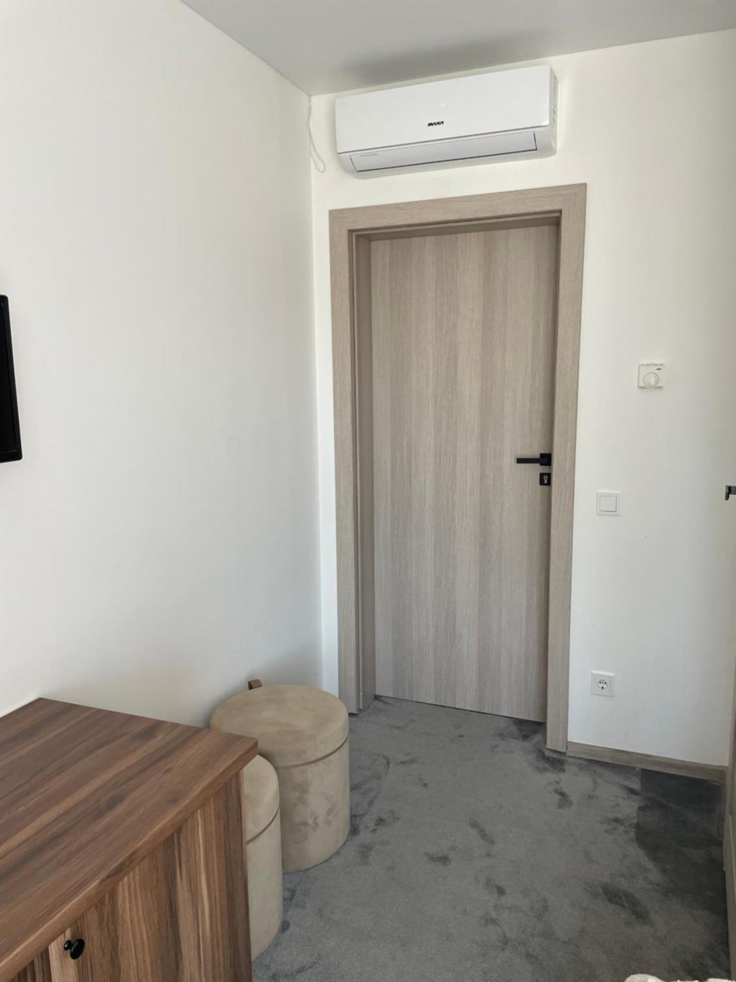 Izabeles Apartamentai Паланга Екстериор снимка