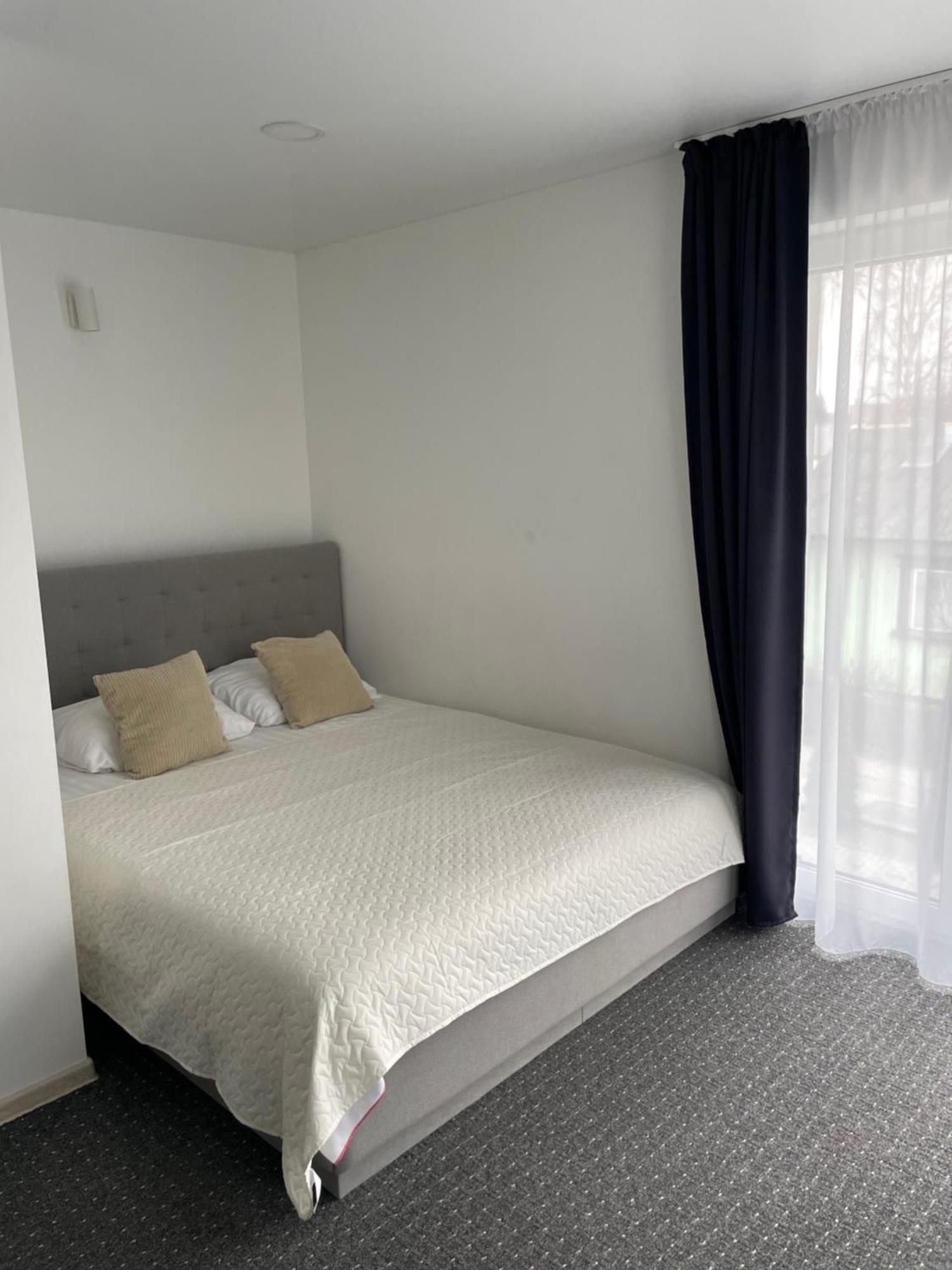 Izabeles Apartamentai Паланга Екстериор снимка