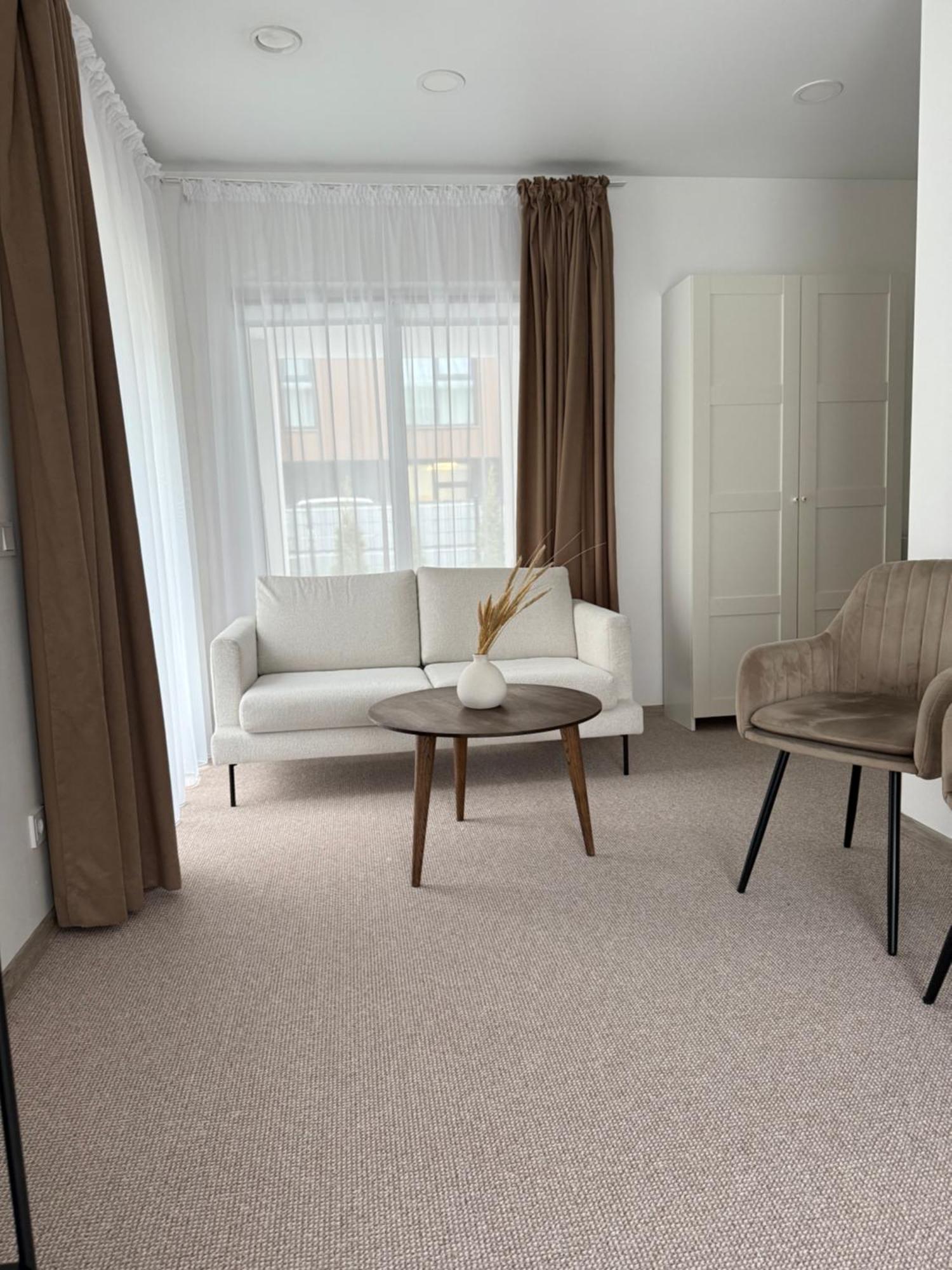 Izabeles Apartamentai Паланга Екстериор снимка