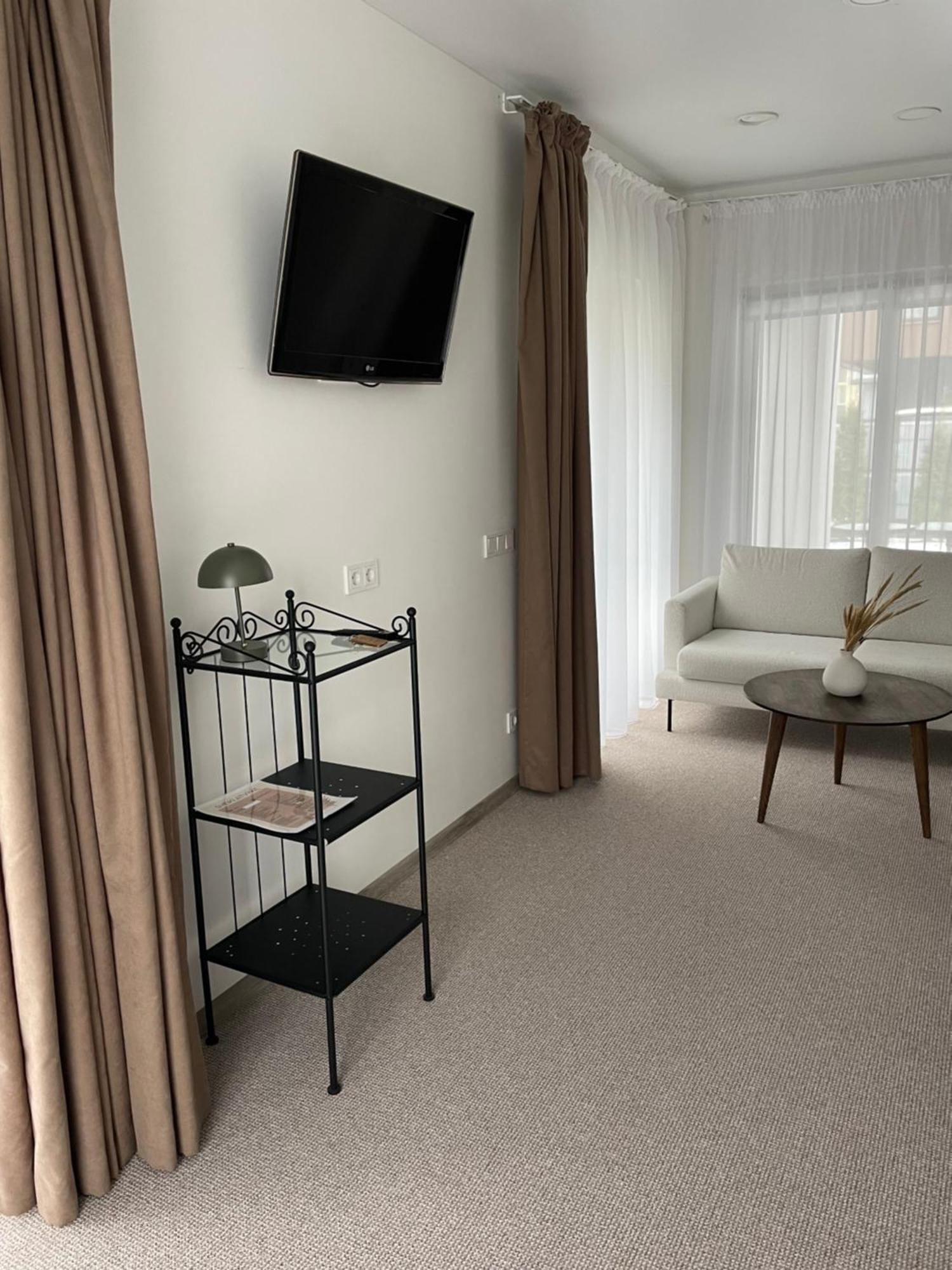 Izabeles Apartamentai Паланга Екстериор снимка