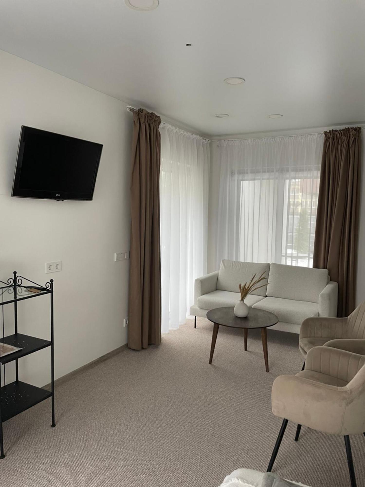 Izabeles Apartamentai Паланга Екстериор снимка